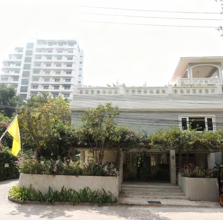 Boutique Hotel in Hua Hin Near Khao Takiab Beach for Sale
