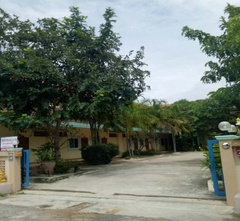 Guest House for Sale Close to Black Mountain Golf in Hua Hin Thailand
