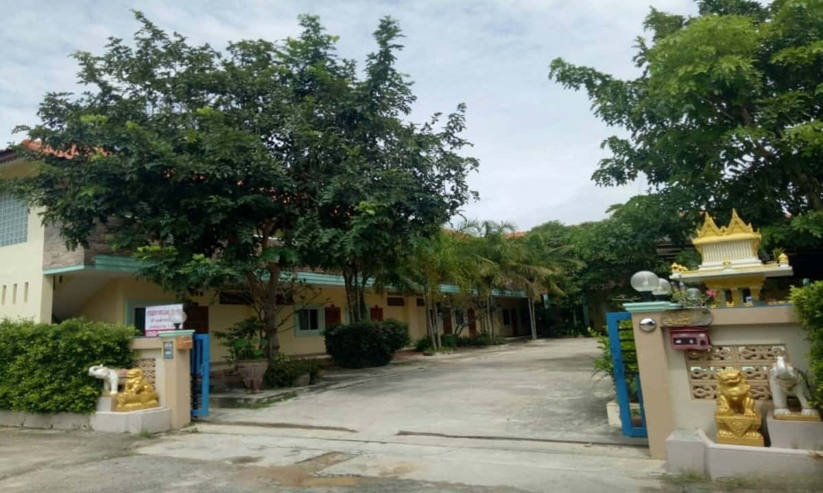 Guest House for Sale Close to Black Mountain Golf in Hua Hin Thailand
