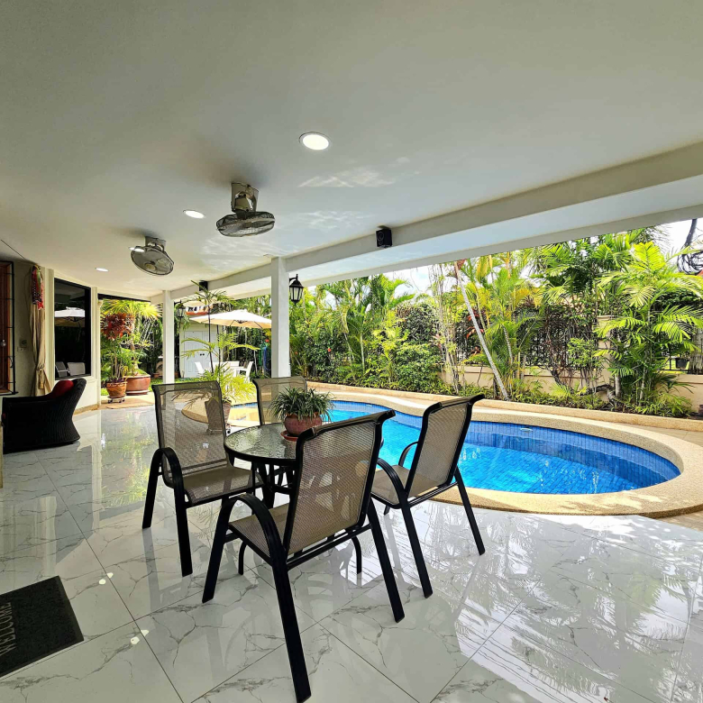 Fully Furnished Private Pool Villa For Sale in Hua Hin Soi 114