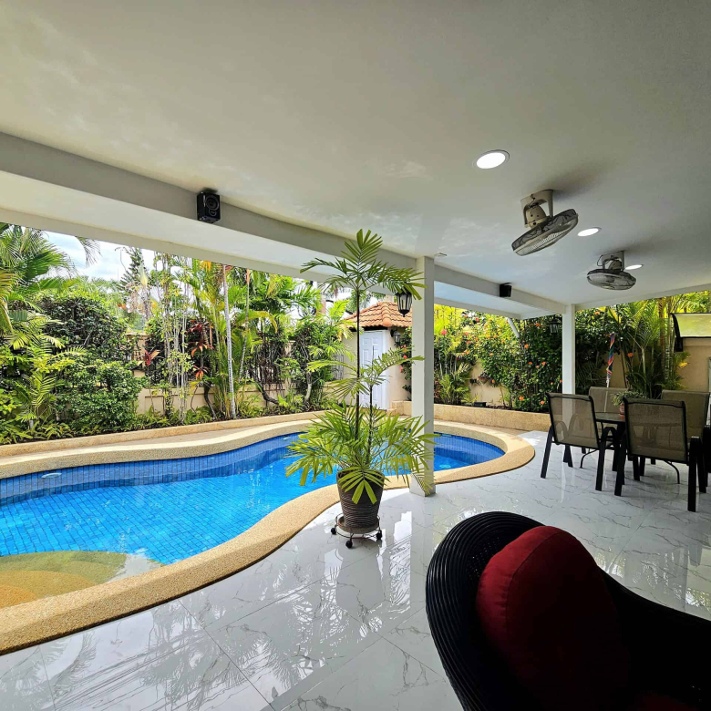 Fully Furnished Private Pool Villa For Sale in Hua Hin Soi 114