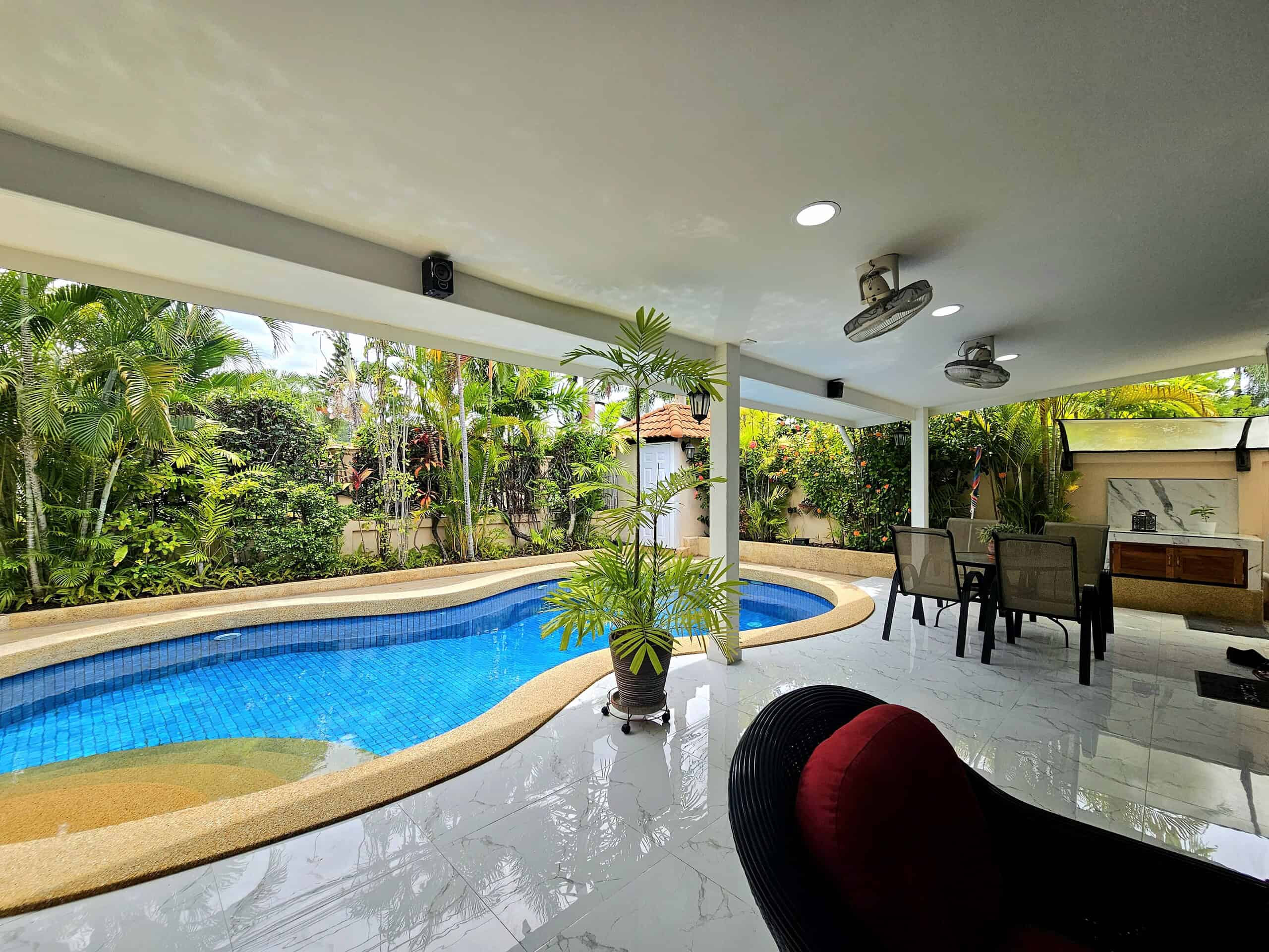 Fully Furnished Private Pool Villa For Sale in Hua Hin Soi 114 – 15 Fully Furnished Private Pool Villa For Sale in Hua Hin Soi 114