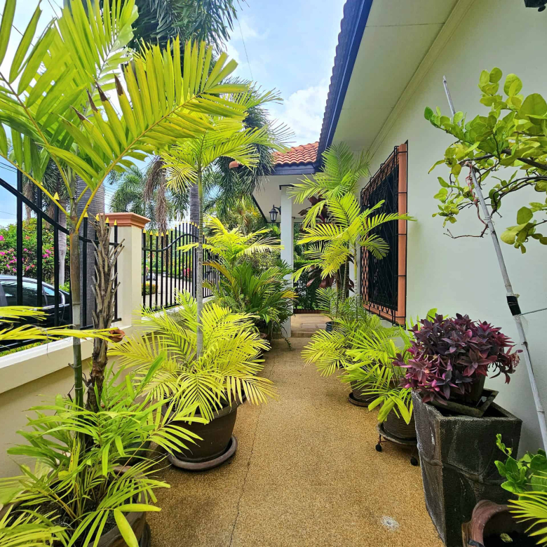 Fully Furnished Private Pool Villa For Sale in Hua Hin Soi 114