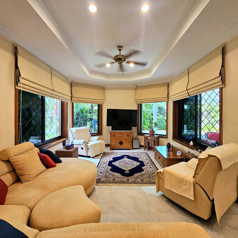 Fully Furnished Private Pool Villa For Sale in Hua Hin Soi 114