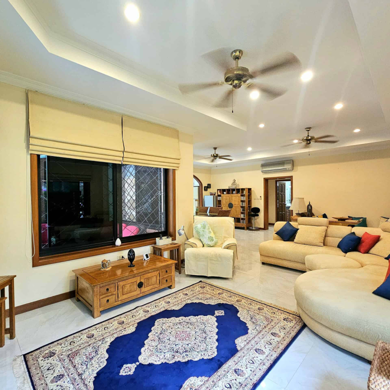 Fully Furnished Private Pool Villa For Sale in Hua Hin Soi 114