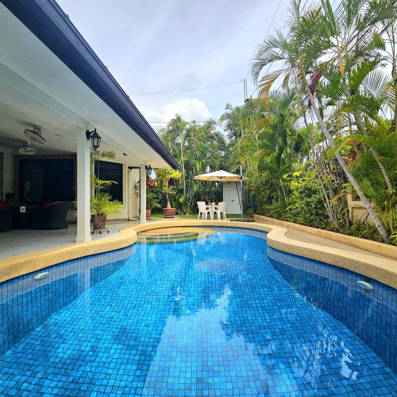 Fully Furnished Private Pool Villa For Sale in Hua Hin Soi 114