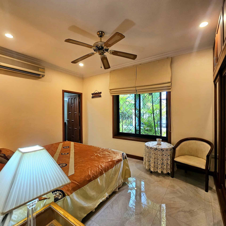 Fully Furnished Private Pool Villa For Sale in Hua Hin Soi 114