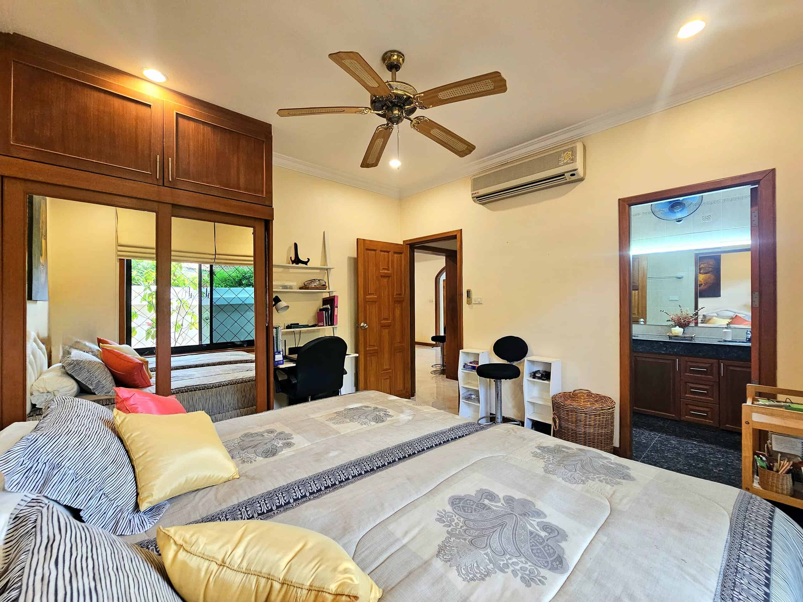 Fully Furnished Private Pool Villa For Sale in Hua Hin Soi 114 – 44 Fully Furnished Private Pool Villa For Sale in Hua Hin Soi 114