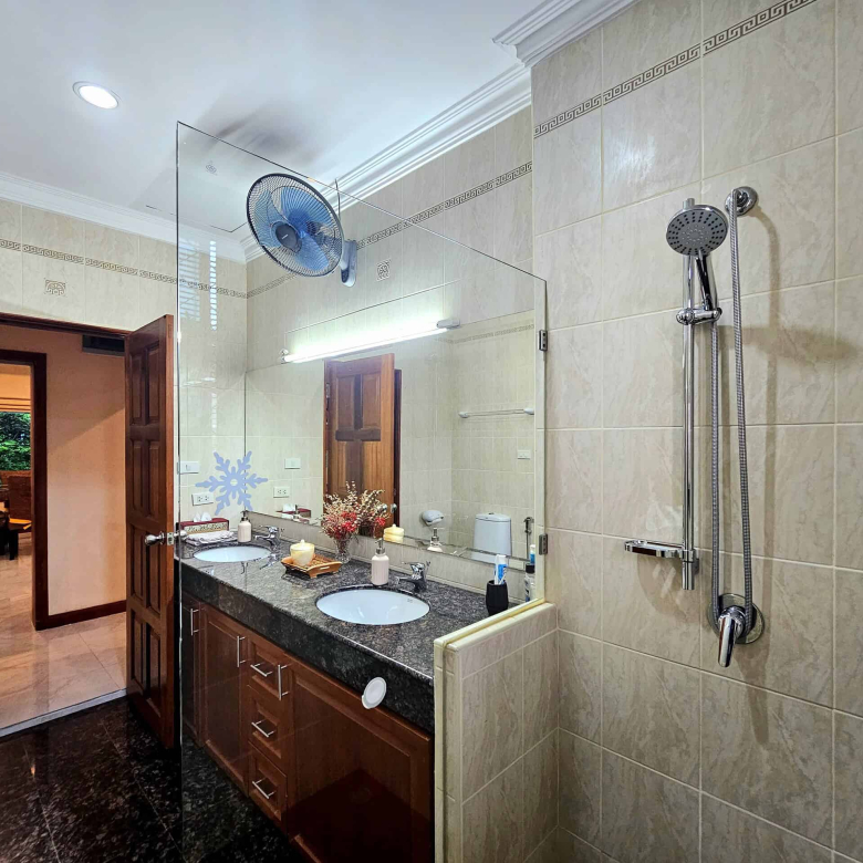 Fully Furnished Private Pool Villa For Sale in Hua Hin Soi 114