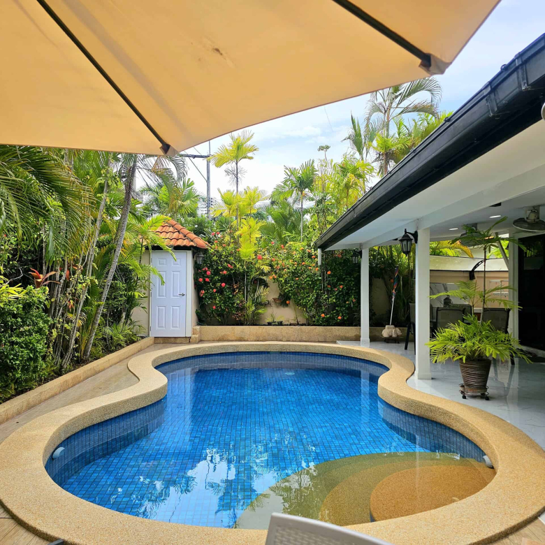 Fully Furnished Private Pool Villa For Sale in Hua Hin Soi 114