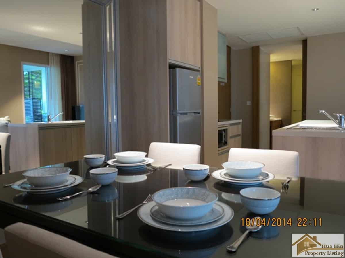 Hua Hin Condo Investment Open plan dining and entertainment area