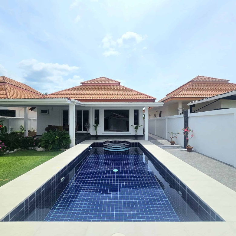 Baan Yu Yen Modern Pool Villa for Sale in Hua Hin Pranburi