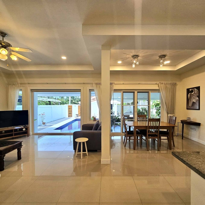 Contemporary Villa Complex Hua Hin Deal