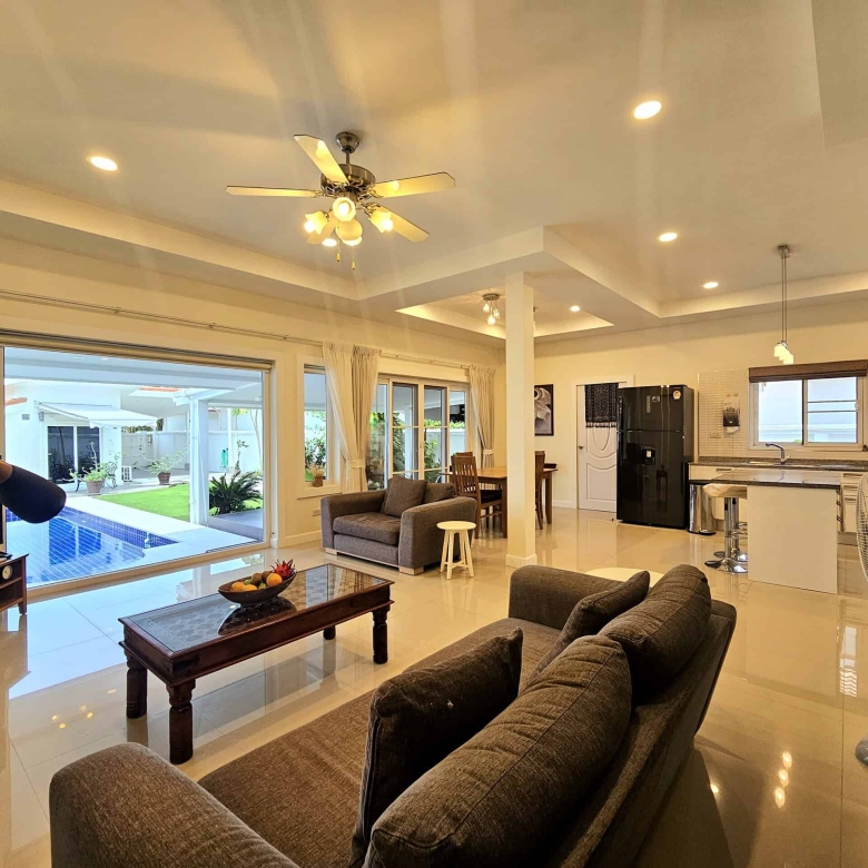 Luxury Modern Villa Pranburi Property Deal