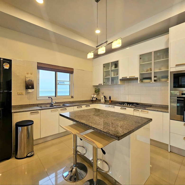 Modern Pool Villa Hua Hin Property Deal
