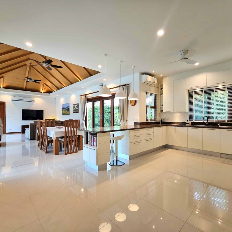 Elegant Tropical Villa Bali Design Pool