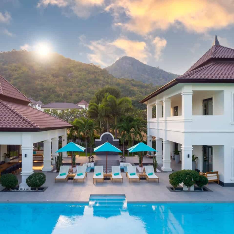 Luxury Four Bedroom Villa Sales Tanah Pool Design