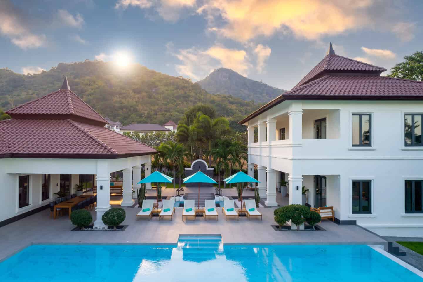 Luxury Four Bedroom Villa Sales Tanah Pool Design