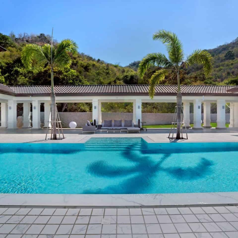 Balinese Style Villa Sales Luxury Pool Estate