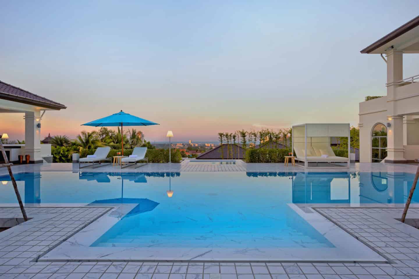 Tanah Pool Villa Sales Balinese Architecture Style