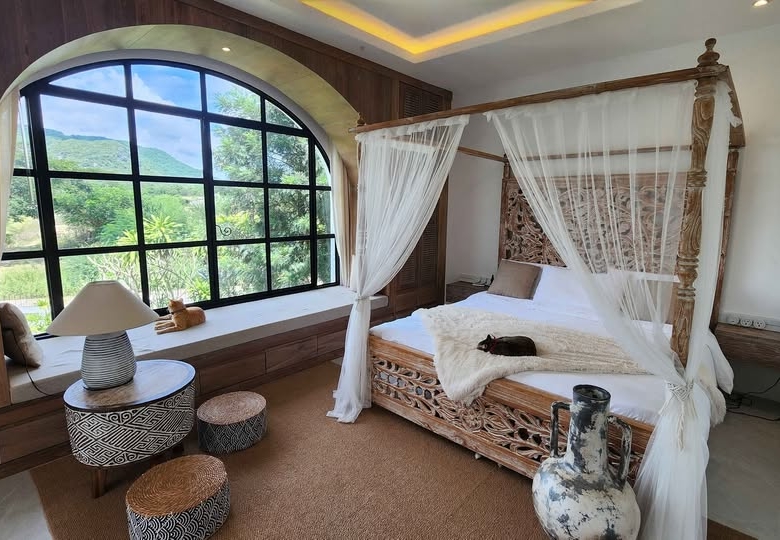 Private Villa Sale Black Mountain Golf Course