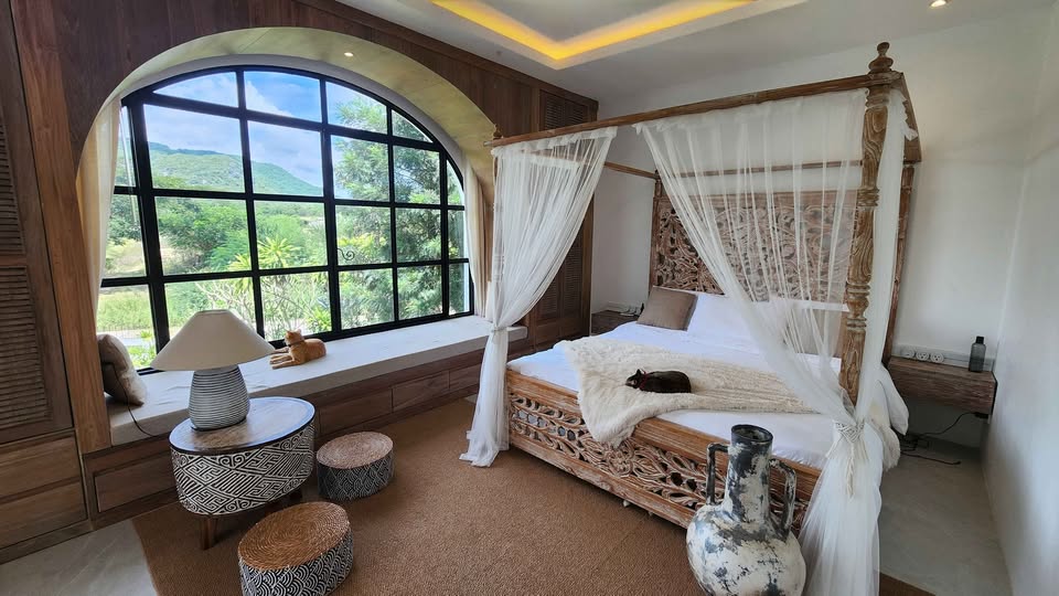 Private Villa Sale Black Mountain Golf Course