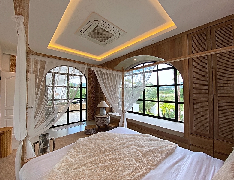 Black Mountain Hua Hin Golf Villa Pool Sale