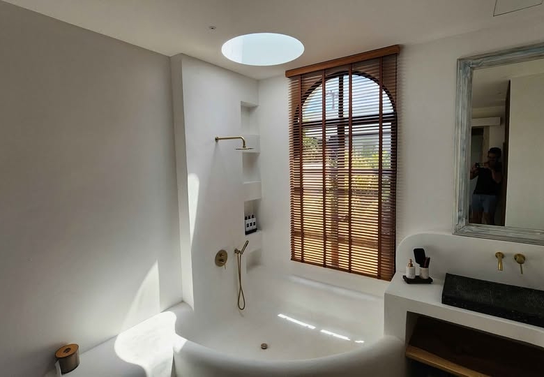 Luxury Golf Villa Black Mountain Pool Sale