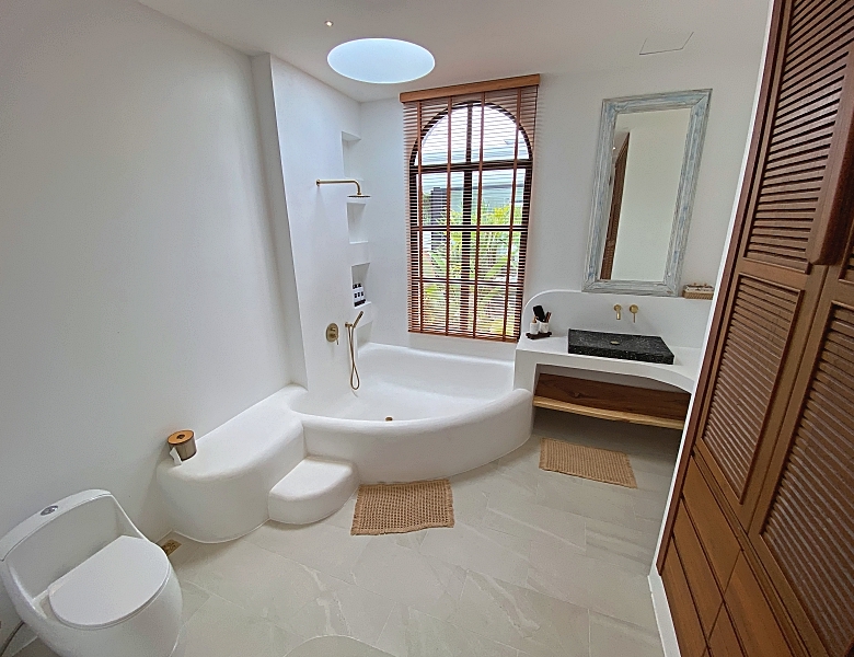 Private Pool Villa For Sale near Black Mountain Hua Hin