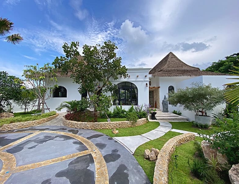 Private Pool Villa For Sale near Black Mountain Hua Hin