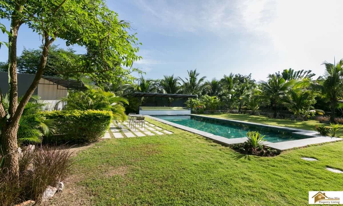 Villa Near Black Mountain Golf Stunning Villa featuring Outdoor Entertainment Spaces