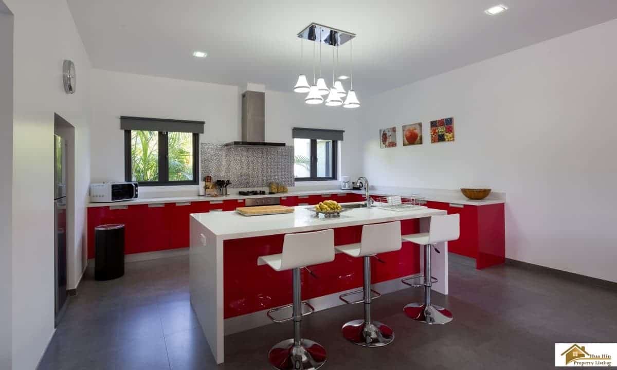 Beautiful Property Hua Hin Golf Exclusive Hua Hin Villa on Expansive Private Grounds