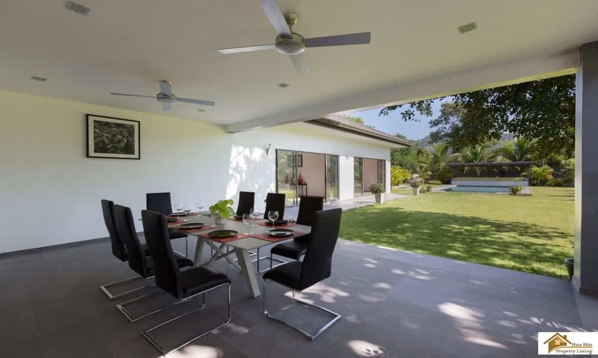 Stunning Villa Near Golf Course Elegant Hua Hin Estate with Resort Style Amenities