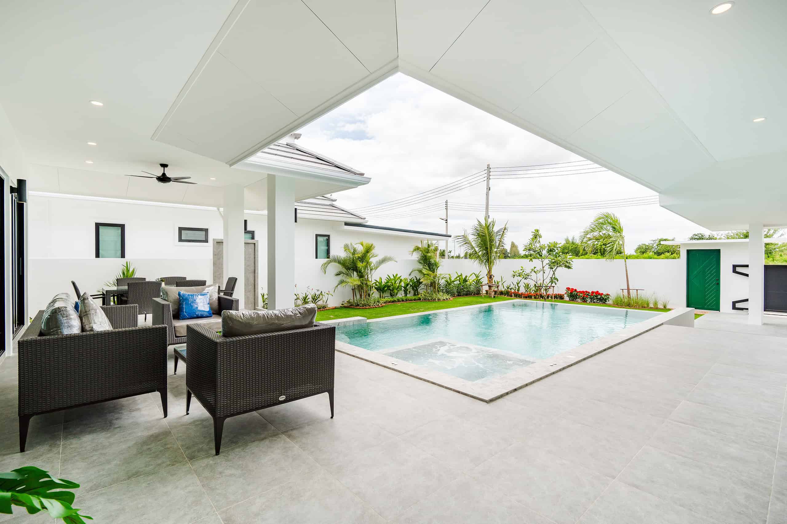 Contemporary House with Pool Gourmet kitchen with premium appliances and granite countertops