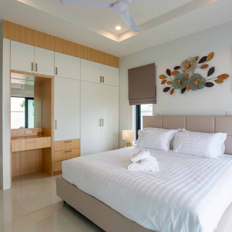 Modern Furnished Villa Near Beach