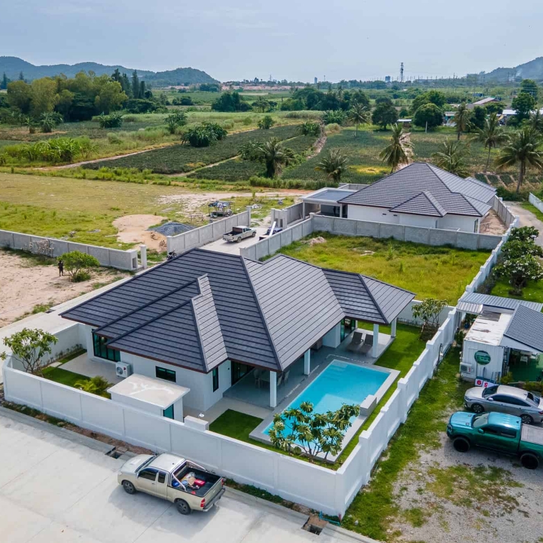 Stylish Family Home with Private Pool