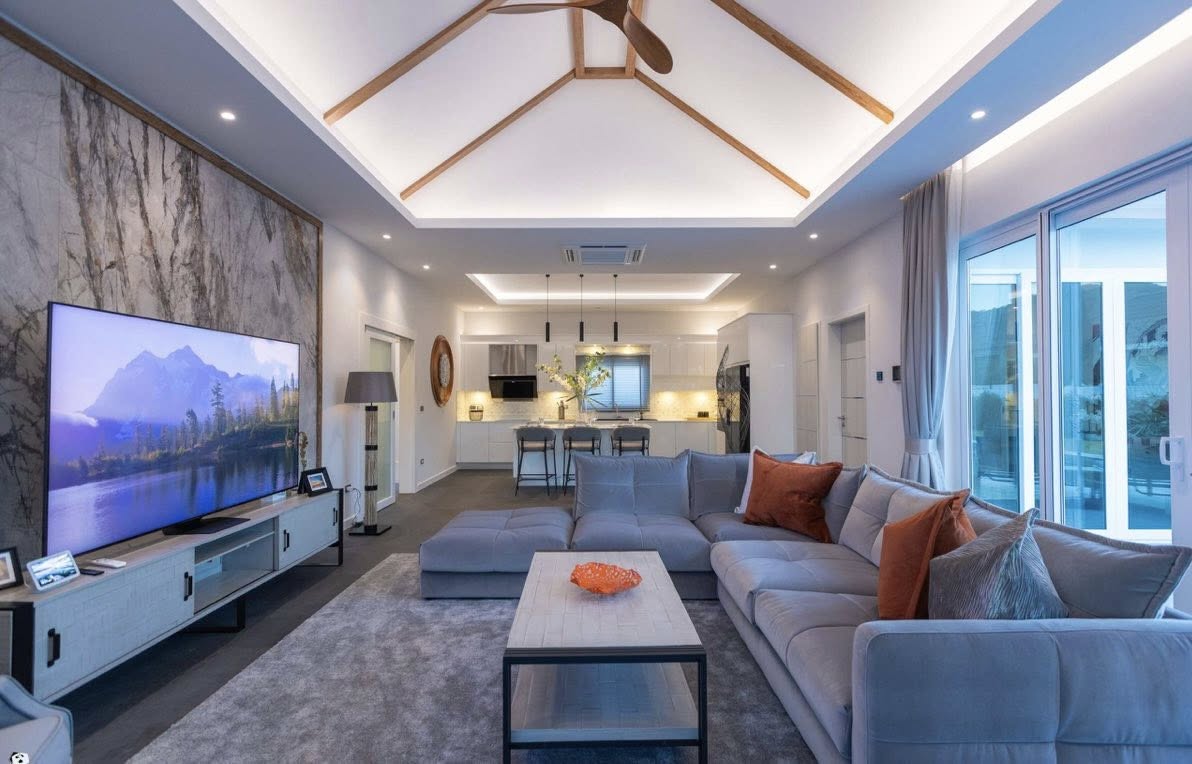 Mountainside Golf Course Villa Sales
