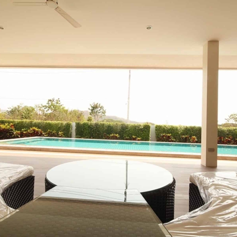 Living Area Evening Light Villa Emerald Valley