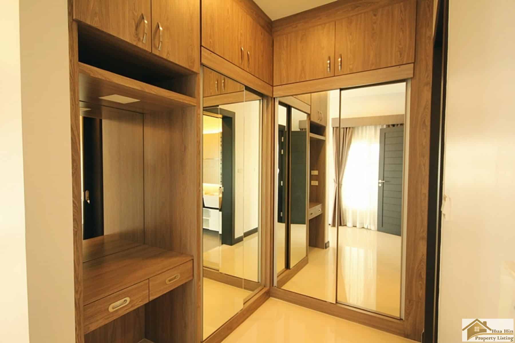 Modern Villa Security Features Emerald Valley Sale