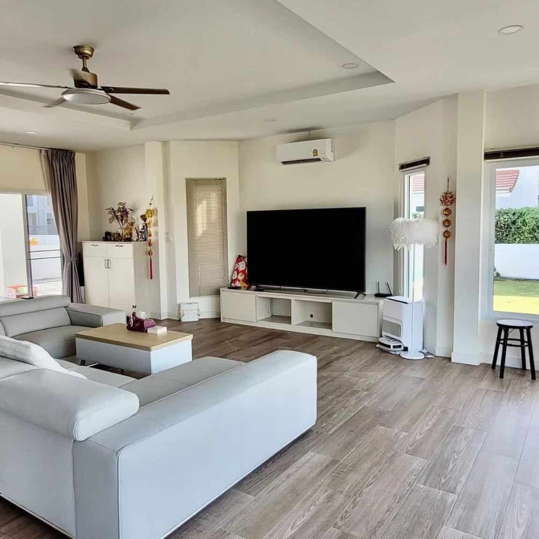 Waterfront Villa Luxury Garden Estate