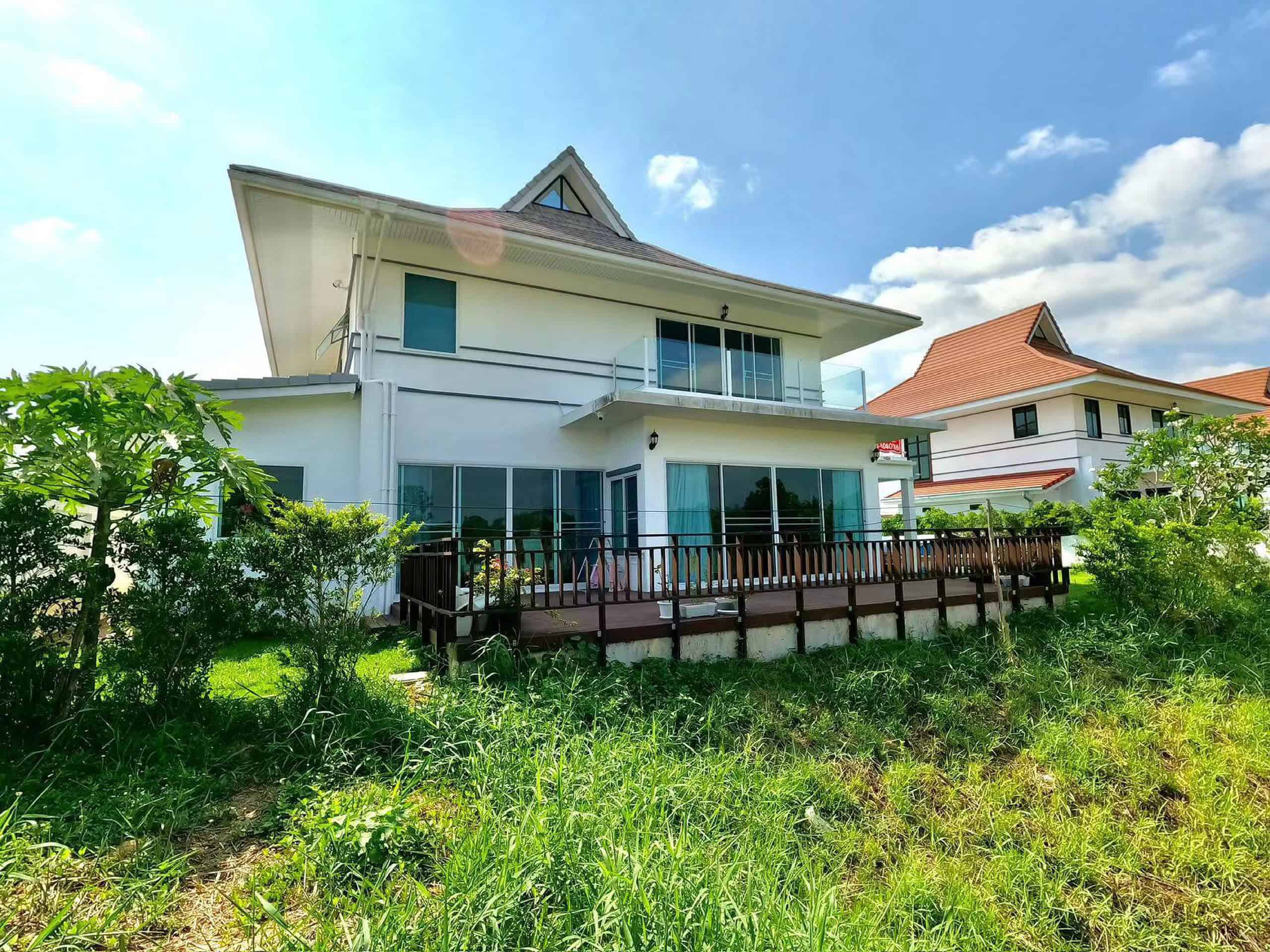 Luxury Lakefront Villa Hua Hin For Sale Premier Lakefront Villa Waterfront Garden Views