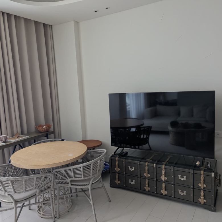 Khao Takiab Beachfront Property Amenities