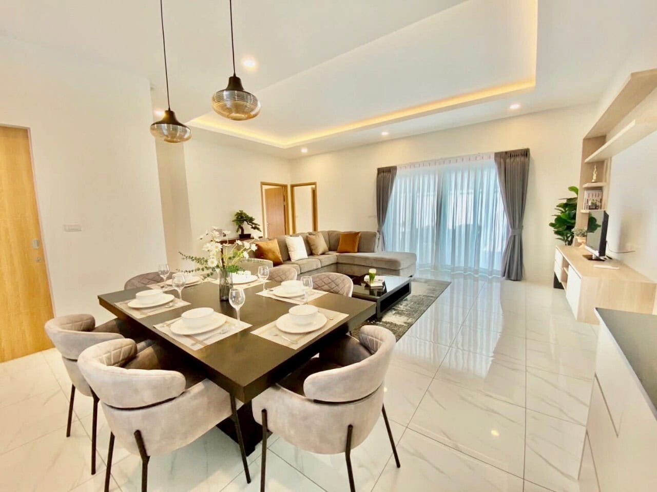 Master Suite Luxury Grand Hills Community