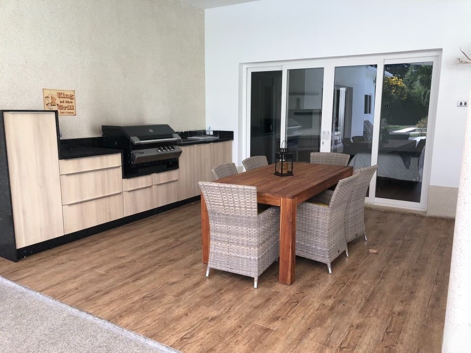 Fully Furnished Luxury Pool Villa For Sale in Hua Hin Town Center