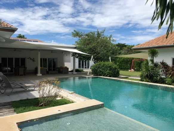 Fully Furnished Luxury Pool Villa For Sale in Hua Hin Town Center