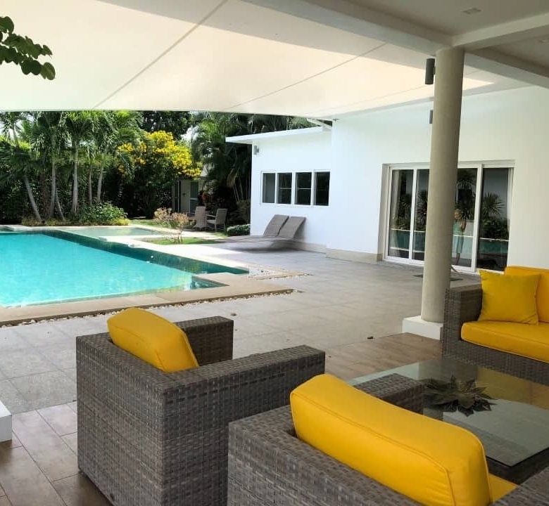 Fully Furnished Luxury Pool Villa For Sale in Hua Hin Town Center