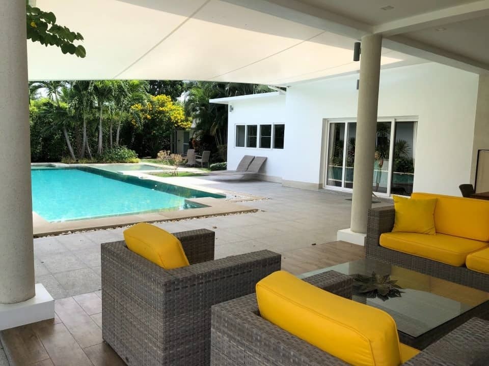 Fully Furnished Luxury Pool Villa For Sale in Hua Hin Town Center