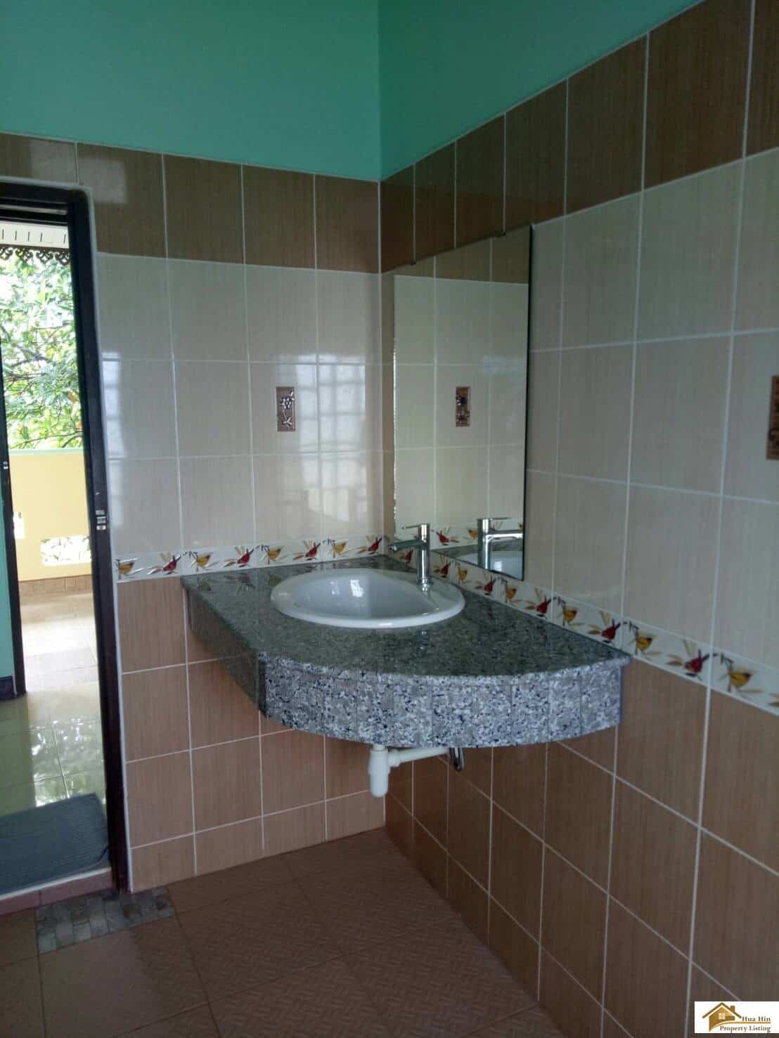 Serene Thailand Guest House Eighteen Room Hotel Near Golf Championship Course