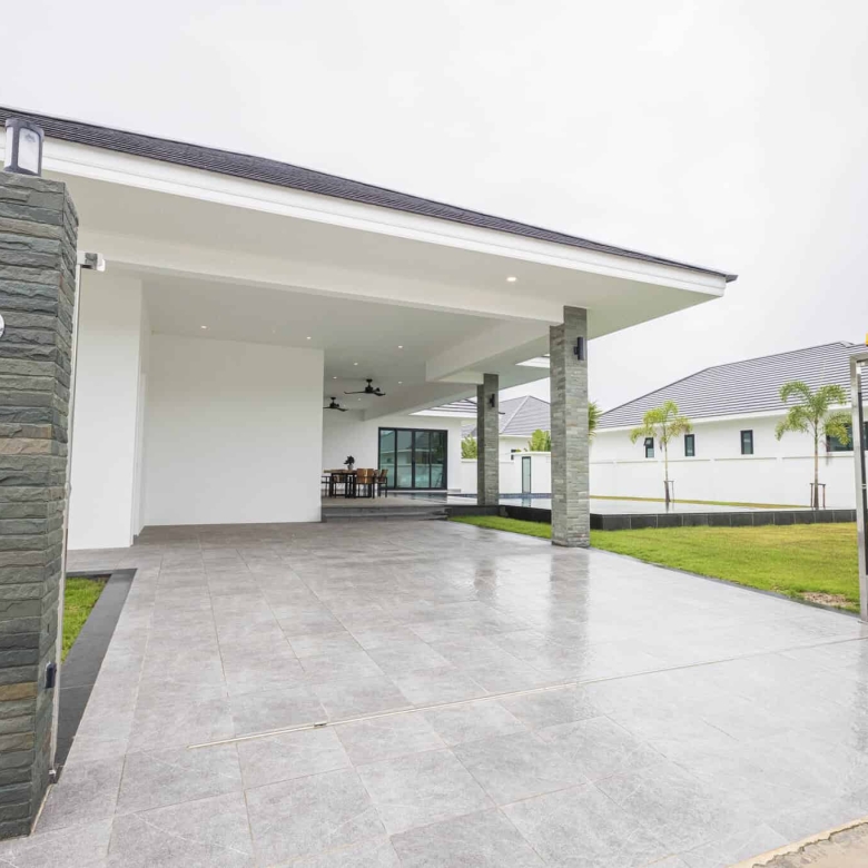 Golf Course Highland Villa Living