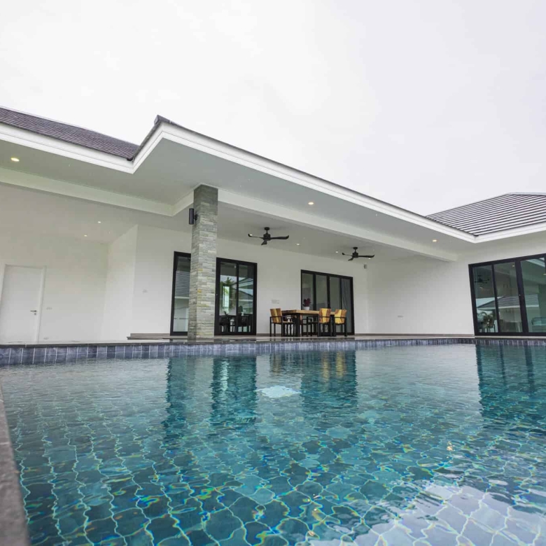 Luxury Pool Villa Highland Area